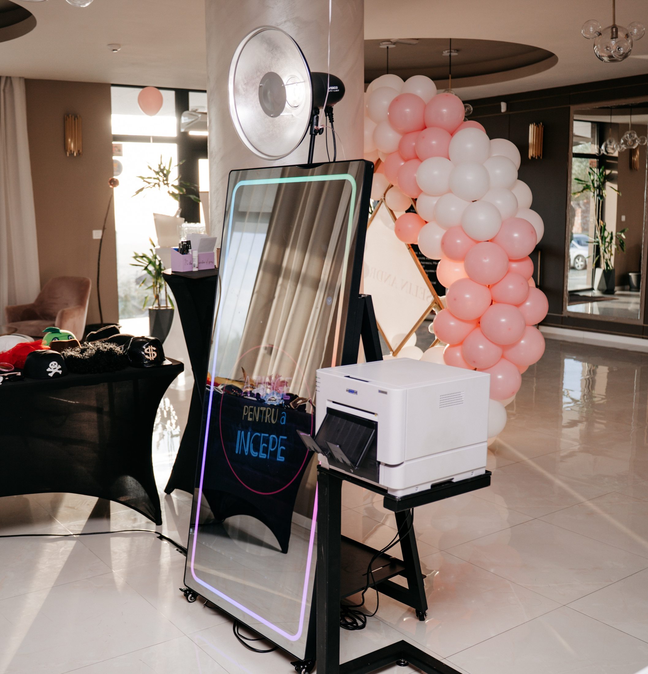 Oglindă foto (photo booth) pentru evenimente — I.M. Events Iași